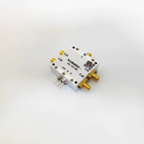 0.1-6GHz RF Switch SP4T Four C – Qm Electronics & Repair Services Photos recenzja i cena